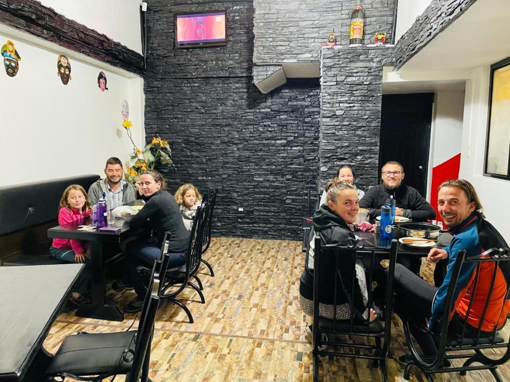 Hostal Rosita Латакунґа Екстер'єр фото