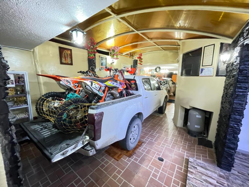 Hostal Rosita Латакунґа Екстер'єр фото