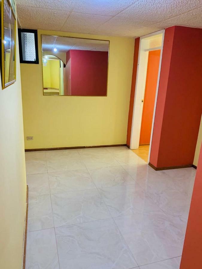 Hostal Rosita Латакунґа Екстер'єр фото