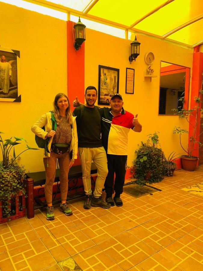 Hostal Rosita Латакунґа Екстер'єр фото